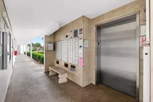 3010 Guildford A, Boca Raton, FL 33434 - Photo 2