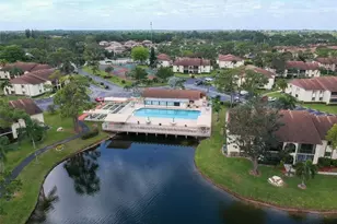 338 Knotty Pine Cir, Greenacres, FL 33463 - Photo 18