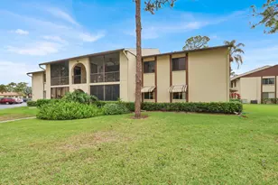 338 Knotty Pine Cir, Greenacres, FL 33463 - Photo 1