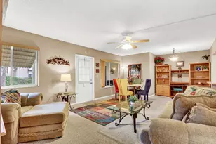 338 Knotty Pine Cir, Greenacres, FL 33463 - Photo 10