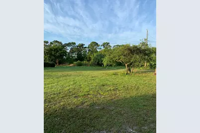 8065 126th Street, Sebastian, FL 32958 - Photo 4