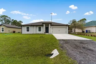 8275 105th Ct, Vero Beach, FL 32967 - Photo 2