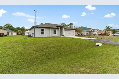 8275 105th Court, Vero Beach, FL 32967 - Photo 12
