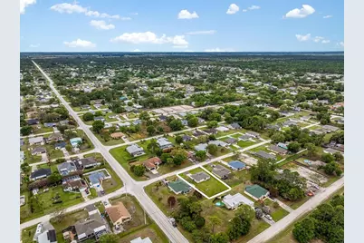 8275 105th Court, Vero Beach, FL 32967 - Photo 10