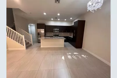 1746 NW 124th Way, Pembroke Pines, FL 33028 - Photo 2