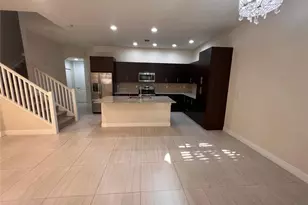 1746 NW 124th Way, Pembroke Pines, FL 33028 - Photo 2