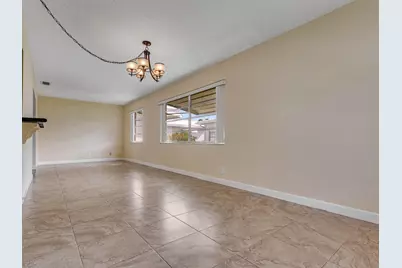 2016 SW Golf Lane SW, Boynton Beach, FL 33426 - Photo 10