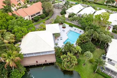 218 W Canterbury Dr W, Palm Beach Gardens, FL 33418 - Photo 60