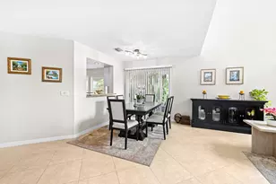 218 W Canterbury Dr W, Palm Beach Gardens, FL 33418 - Photo 8