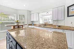 218 W Canterbury Dr W, Palm Beach Gardens, FL 33418 - Photo 12