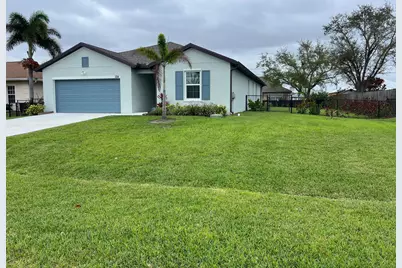 226 SW Milburn Circle #209, Port Saint Lucie, FL 34953 - Photo 2