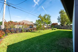 226 SW Milburn Cir, Port Saint Lucie, FL 34953 - Photo 32