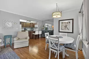 327 Pine Ridge Cir, Greenacres, FL 33463 - Photo 20