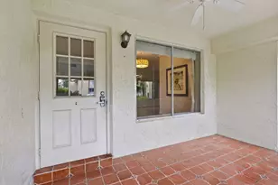 327 Pine Ridge Cir, Greenacres, FL 33463 - Photo 18