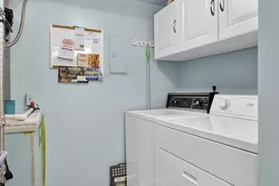 327 Pine Ridge Cir, Greenacres, FL 33463 - Photo 36