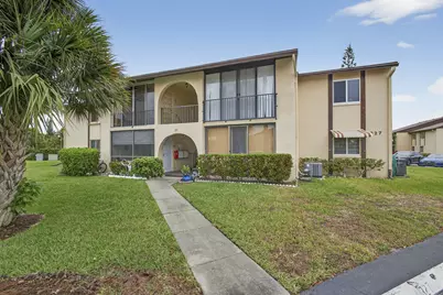 327 Pine Ridge Circle #A-1, Greenacres, FL 33463 - Photo 2