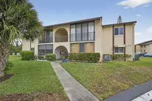 327 Pine Ridge Cir, Greenacres, FL 33463 - Photo 2