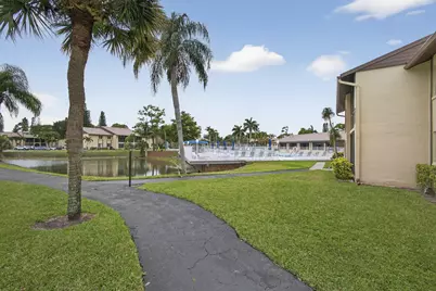 327 Pine Ridge Circle #A-1, Greenacres, FL 33463 - Photo 6