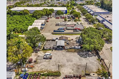 4901 SW 51st Street, Davie, FL 33314 - Photo 2