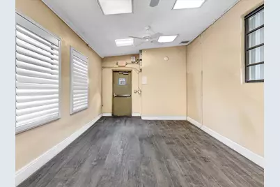 4901 SW 51st Street, Davie, FL 33314 - Photo 28