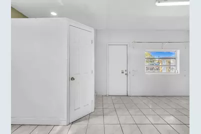 4901 SW 51st Street, Davie, FL 33314 - Photo 58