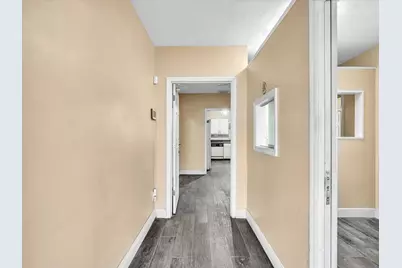 4901 SW 51st Street, Davie, FL 33314 - Photo 6
