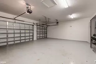 2098 Dickens Terrace, Palm Beach Gardens, FL 33418 - Photo 16