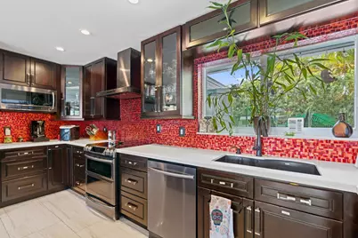 3705 NE 16th Avenue, Oakland Park, FL 33334 - Photo 8