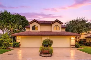 5315 10th Fairway Dr, Delray Beach, FL 33484 - Photo 2