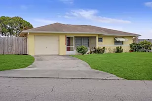 1491 SE Concha St, Port Saint Lucie, FL 34983 - Photo 4