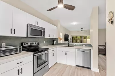 238 SW 122nd Terrace, Pembroke Pines, FL 33025 - Photo 4