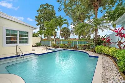 18 Windsor Lane, Palm Beach Gardens, FL 33418 - Photo 20