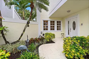 18 Windsor Ln, Palm Beach Gardens, FL 33418 - Photo 8