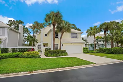 18 Windsor Lane, Palm Beach Gardens, FL 33418 - Photo 2