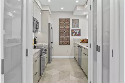 715 Bayshore Drive #606, Fort Lauderdale, FL 33304 - Photo 12