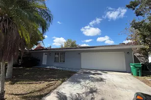 844 SE Festivo Ct, Port Saint Lucie, FL 34983 - Photo 1