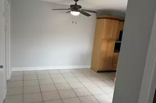 882 Springdale Cir, Palm Springs, FL 33461 - Photo 12