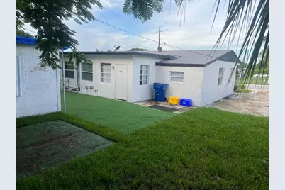 2340 Avenue M, Riviera Beach, FL 33404 - Photo 10