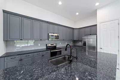 9135 SW Pepoli Way, Port Saint Lucie, FL 34987 - Photo 12