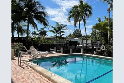 410 SW 15th Street #204, Pompano Beach, FL 33060 - Photo 4