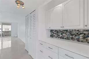 2841 Somerset Dr, Lauderdale Lakes, FL 33311 - Photo 4