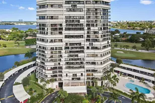 1900 Consulate Pl, West Palm Beach, FL 33401 - Photo 28