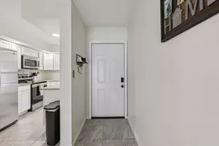 301 Olivewood Pl, Boca Raton, FL 33431 - Photo 6