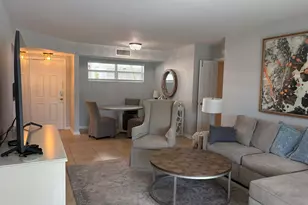 11 Colonial Club Dr, Boynton Beach, FL 33435 - Photo 10