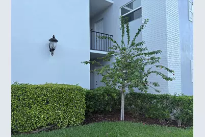 11 Colonial Club Drive #105, Boynton Beach, FL 33435 - Photo 4