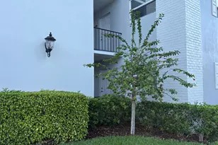 11 Colonial Club Dr, Boynton Beach, FL 33435 - Photo 4