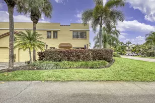 44 Uno Lago Dr, North Palm Beach, FL 33408 - Photo 4