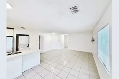 1136 NW 5th Court, Fort Lauderdale, FL 33311 - Photo 4