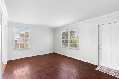 5901 Garden Avenue, West Palm Beach, FL 33405 - Photo 10