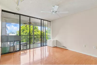 2802 N 46th Avenue #B513, Hollywood, FL 33021 - Photo 16